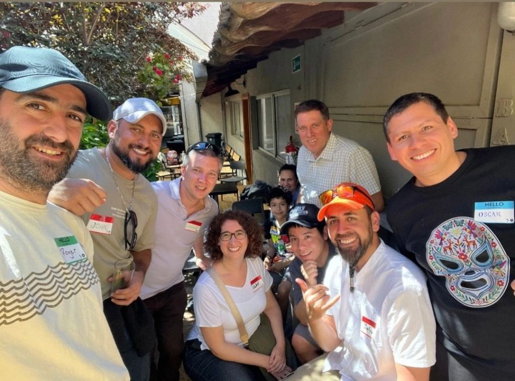 John Osorio, cofundador de  Performance 360 Latam y equipo de WOPR Latam